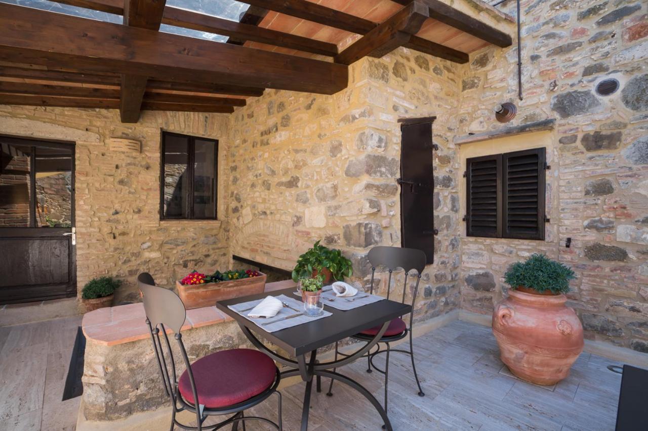 Dimora Delle Muse Bed & Breakfast Montalcino Exterior photo